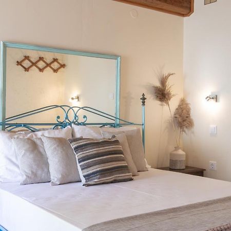 Villa Theodora View Apartments Thalia อายีโอส เยออร์ยิโอส ปากอน ภายนอก รูปภาพ