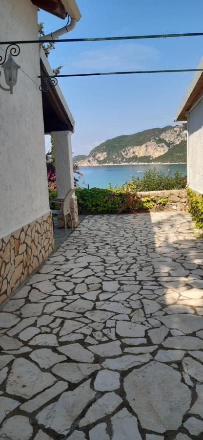 Villa Theodora View Apartments Thalia อายีโอส เยออร์ยิโอส ปากอน ภายนอก รูปภาพ
